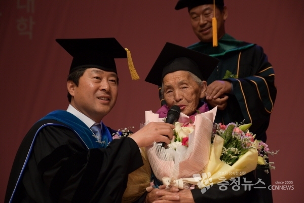 한글대학 수료식