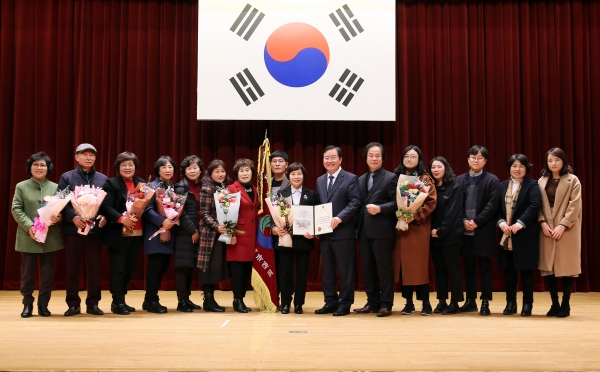’2019년 서구를 빛낸 자랑스러운 수상자의 날’ 행사 개최 (수상자 단체사진)
