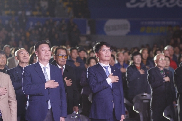 천안을 지역위원회 송년의 밤 행사 모습