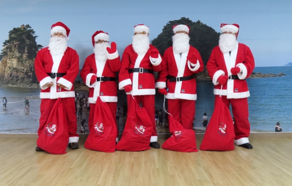 태안군자원봉사센터 ‘몰래 산타’ 모습.