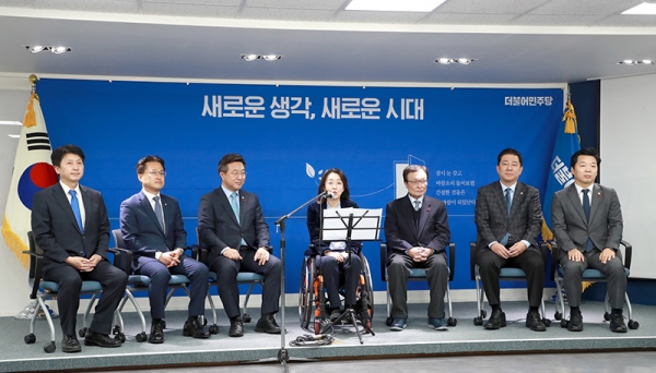 민주당 21대 총선 영입1호 최혜영