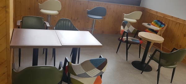 대산도서관, 시민 친화적 공간으로 새 단장(북카페)