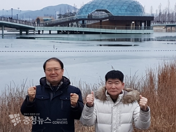"세종시 발전과 세종시민이 편안하고 여유로운 삶을 누릴수 있도록 최선을 다하겠다"고 다짐하는 이준우, 홍석기 팀장