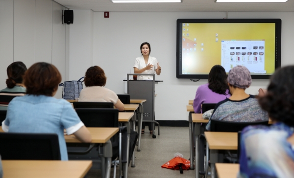 2020년 태안군 혁신대학 겨울특강은 2월 28일까지 태안군교육문화센터에서 140명의 수강생으로 운영된다. 사진은 지난 하반기 혁신대학 모습.