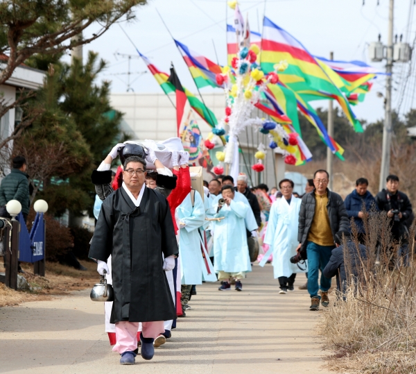 황도 붕기풍어제 행사 진행 모습