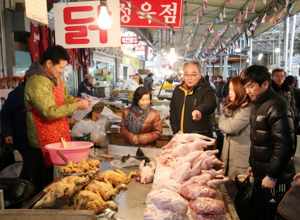 태안특산물전통시장 모습.