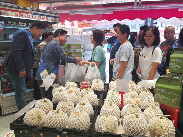 지난 2019년 부여군 농식품 홍보판촉행사 사진