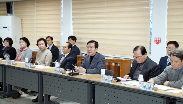 장종태 구청장, 정림동 연두방문 모습