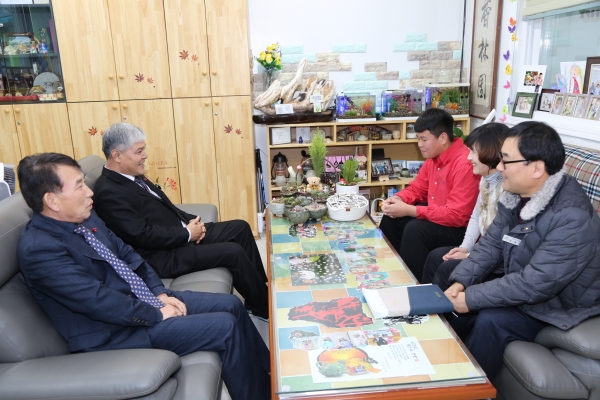 문정우 금산군수 사회복지시설 향림원 방문 모습