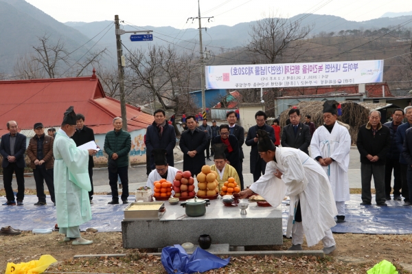 내산면 주암리 은행나무 행단제