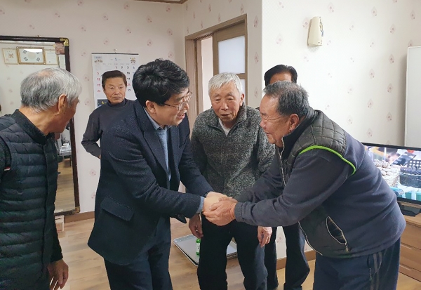 맹정호 서산시장 부석면 경로당 방문 모습(강수1리)