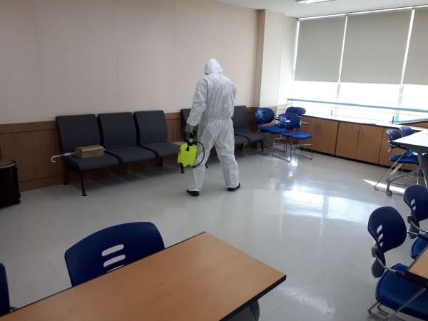 아산시평생학습관 신종 코로나 예방 청사 방역소독