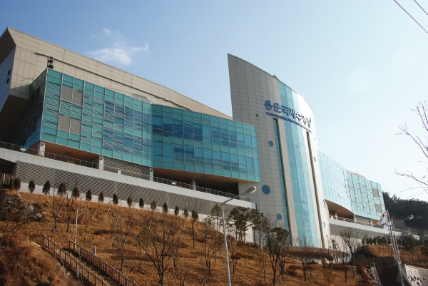 용운국제수영장전경