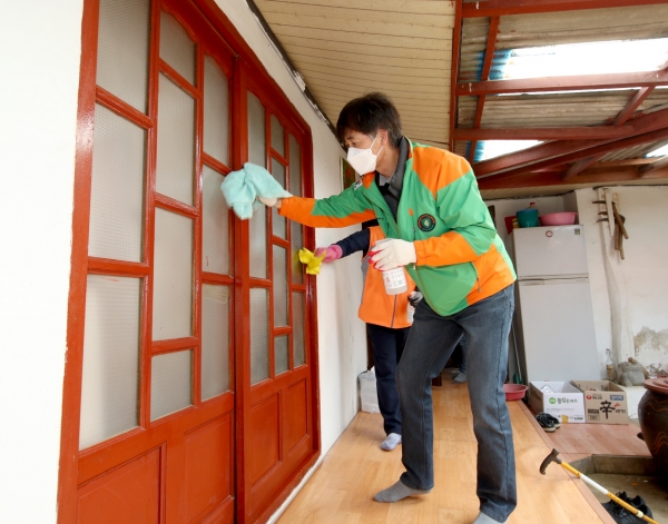 태안반도청년회&지역자율방재단 방역 봉사