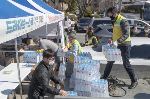 11일부터 12일까지 구청 광장에서 ‘행복 대덕, 따뜻한 마음 주기 캠페인 전개