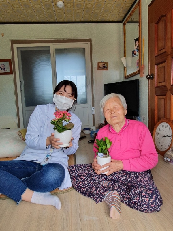 서천군, 반려식물 나누며 코로나 극복에 앞장서