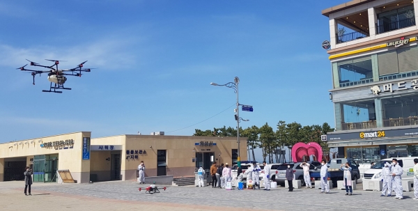 대천해수욕장 드론 방역 장면