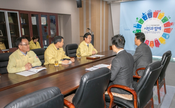 소상공인 특례보증 간담회 개최 모습