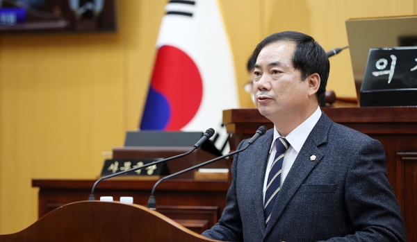 5분 발언하는 안효돈 서산시의회 의원