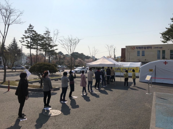 관내 고위험 집단시설 종사자 대상 코로나19 전수검사 (선별진료소 모습)