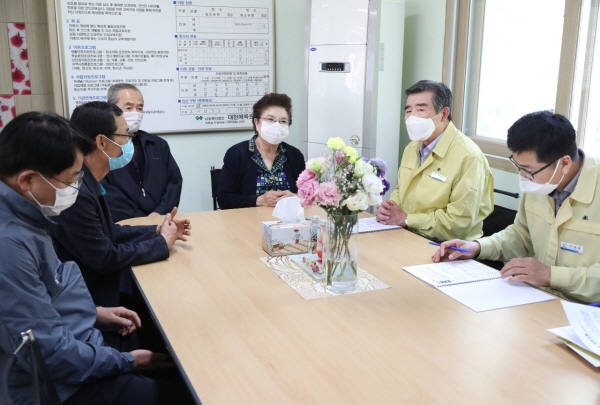 김동일 보령시장, 양육시설 방문 격려 및 방역소독