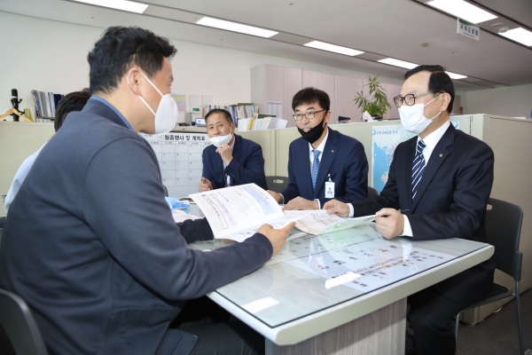 박상돈 시장, 2개 중앙부처 10개과 방문해 25개 사업 건의 모습
