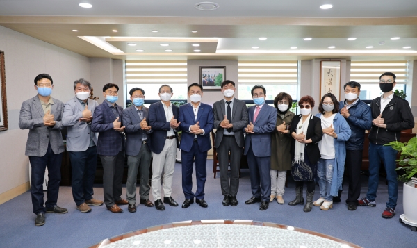 덕분에 챌린지_체육회 임원