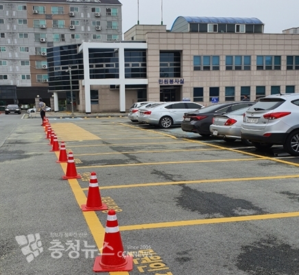 민원인전용 주차장 운영 중인 세종경찰서 모습