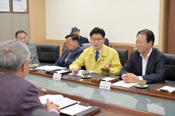 공주시 충남체육대회 개최지 선정 현장실사 받는 모습