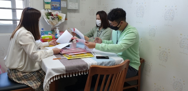 13일 관내 어린이집 3곳을 방문하여 보육지원체계 개편에 따른 운영 상황과 코로나19 방역관리 현장 점검을 실시했다
