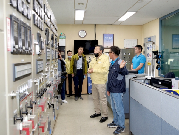 가세로 군수 외도 현장 방문(자가발전시설).