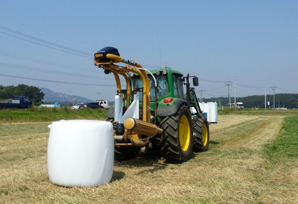 사일리지 제조 모습