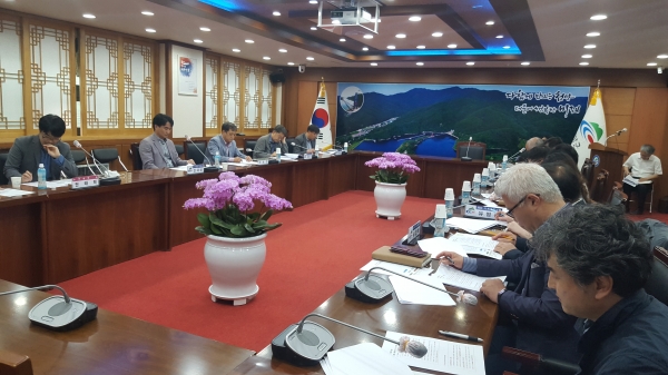 지난 19일 관련 전문가들과 함께 실무회의를 열고 운영규정 제정을 위한 구체적 논의