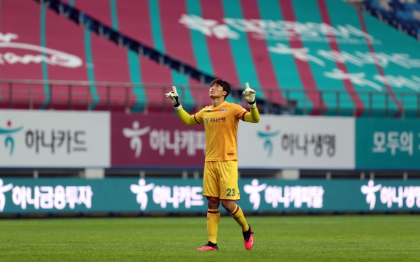 GK 김동준 100경기 출장