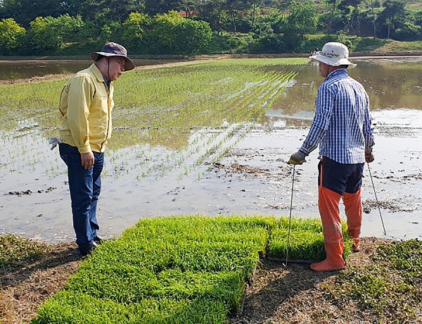 가세로 군수 영농현장 방문