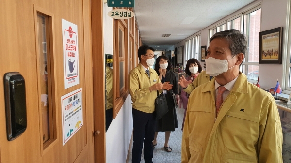 이해용 교육장, 유‧초‧중학교 학교 의견 수렴 및 컨설팅
