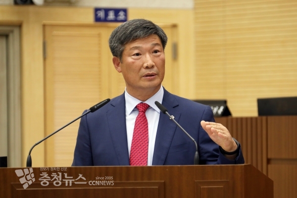 시정질문 하는 유철규 세종시의회 의원