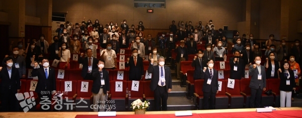 이날 행사에는 경제, 사회, 문화, 정치 등 다양한 직업군을 가진 인사들이 참석했다.