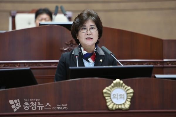 5분 발언하는 천안시의회 김월영 의원