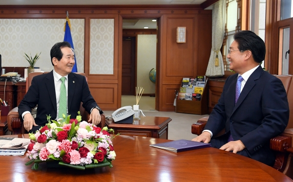 김홍장 당진시장이 정세균 국무총리 면담 모습
