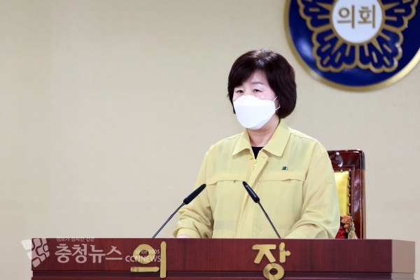 개회사 하는 김영애 아산시의회 의장