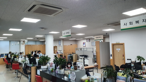 용전동 행정복지센터 LED등 교체 완료 후 모습