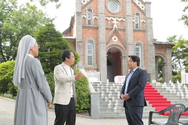 오세현 아산시장 공세리성당 방문