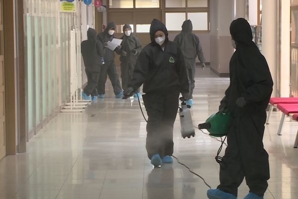 방역활동이 진행 중인 소담중학교