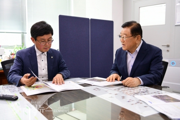 기획재정부 안도걸예산실장, 김석환 홍성군수