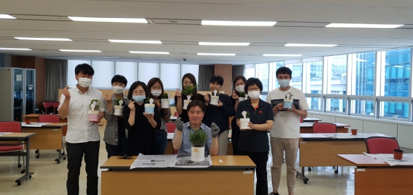 나만의 청렴반려식물 기르기 실시