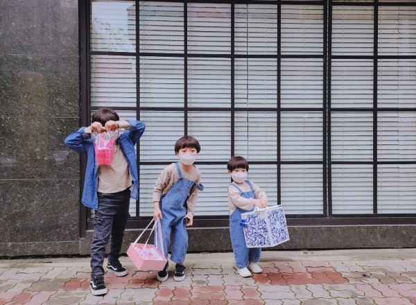 할머니 조금만 기다려요(권태호 작)