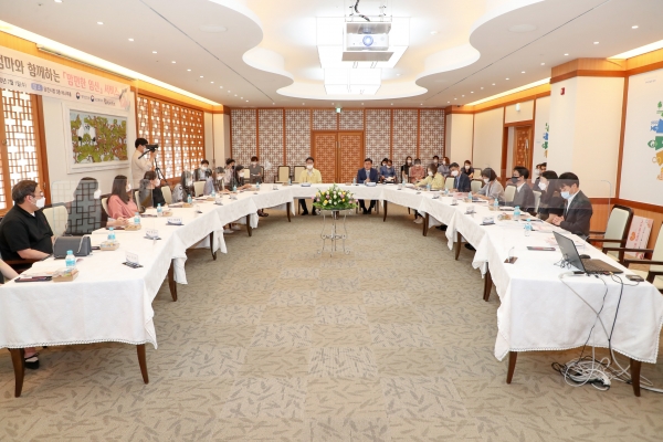 맘편한 임신서비스 개통식 개최 모습