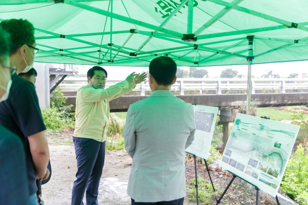 오세현 아산시장, 온양천 하천정비사업 현장 점검