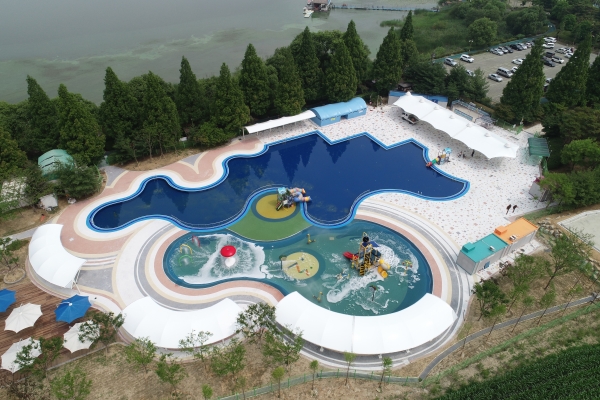 여름철 신정호 야외 물놀이장 휴장